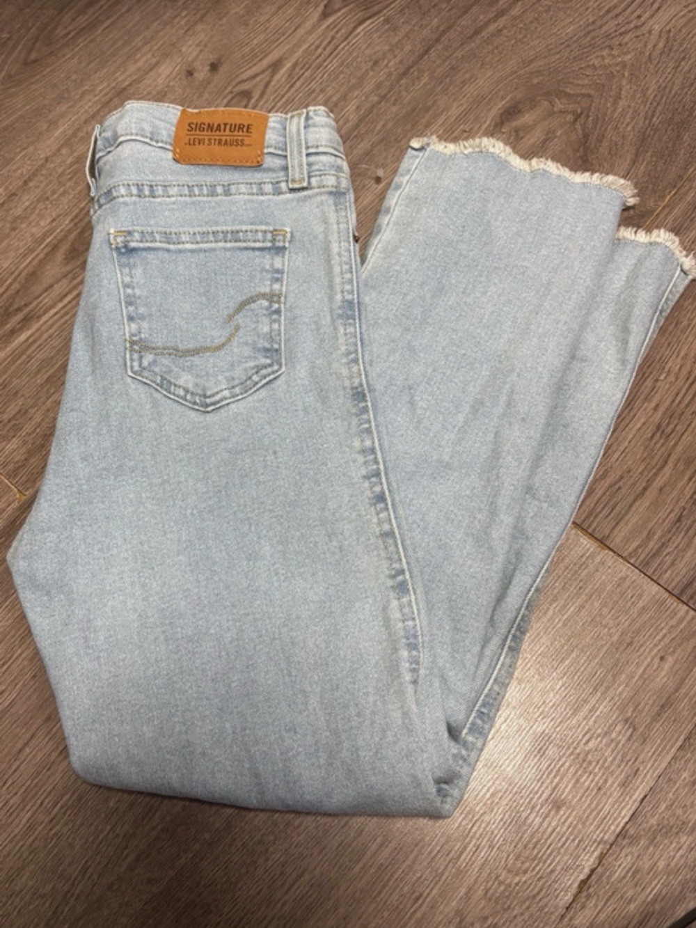 Signature by Levi Strauss Light Wash girls Jeans
